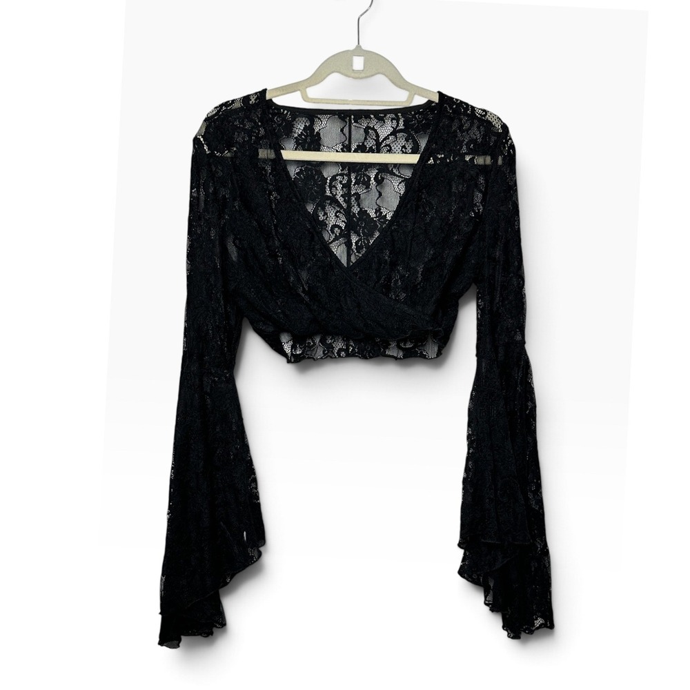Romwe Women's Black Lace Bell Sleeve Wrap Crop Top V-Neck Size Large